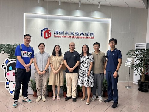 李葆明教授一行参观溥渊未来科技学院