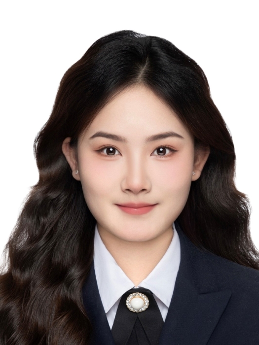 占雨婕